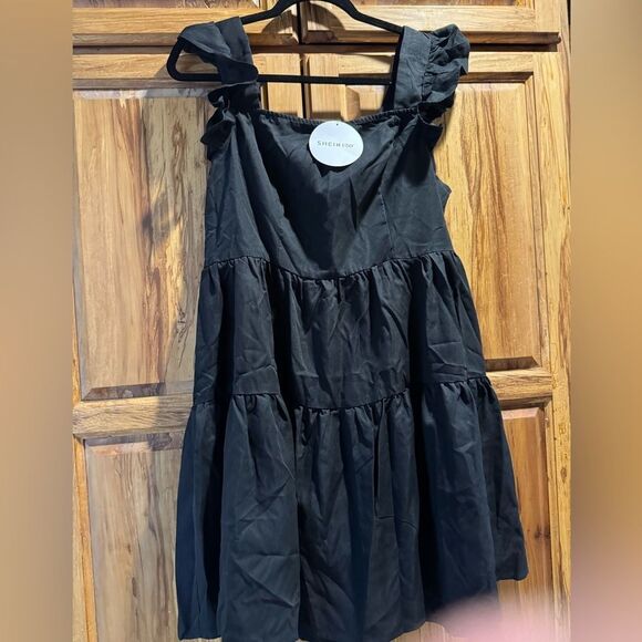 SHEIN super cute ruffle dress black spring ready - Picture 1 of 6